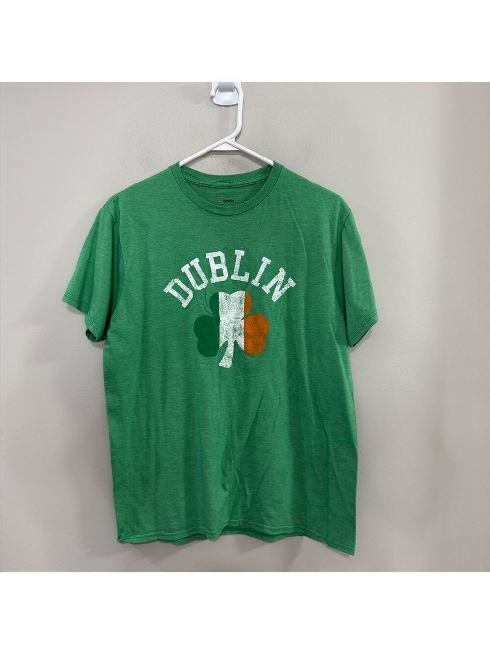 Men's Sonoma Green Dublin Graphic Tee. Size L